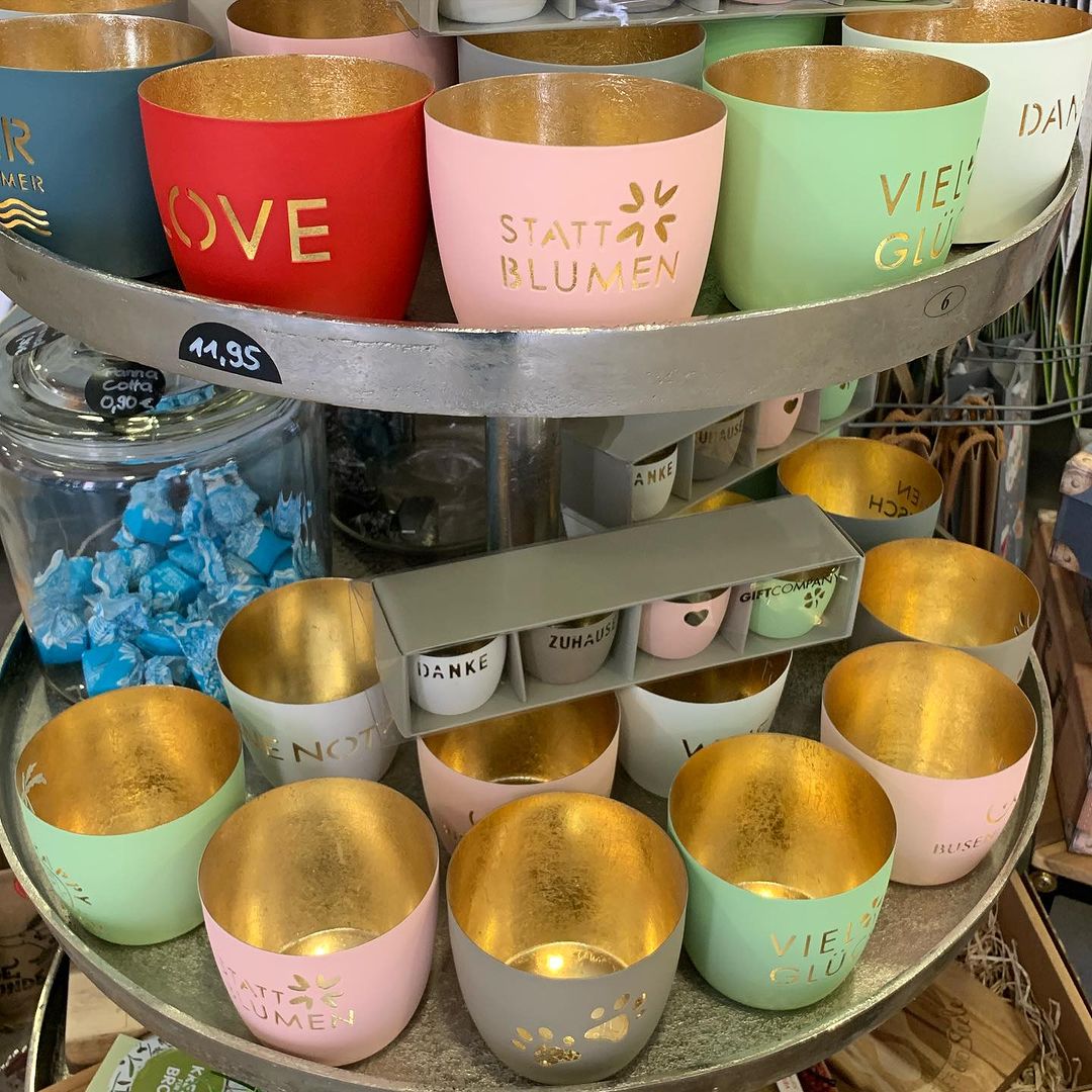 Es gibt wieder Neues😍😍😍 Wunderschöne neue Windlichter von @giftcompanycom sind gestern angekommen😁🥰. …für viele ver... Es gibt wieder Neues😍😍😍 Wunderschöne neue Windlichter von @giftcompanycom sind gestern angekommen😁🥰. …für viele ver...
